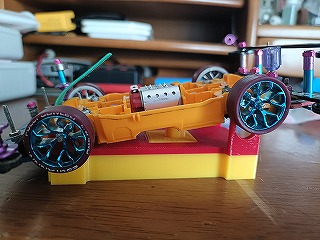 実際にミニ四駆を乗せてみる